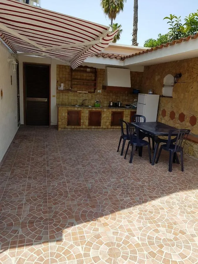 Desymar Inn فونتاني بيانكي إيطاليا